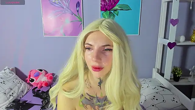 AnneTenet online show from December 13, 3:05 am