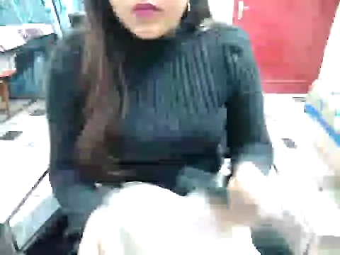 aarushi sharmaa online show from February 8, 1:01 pm