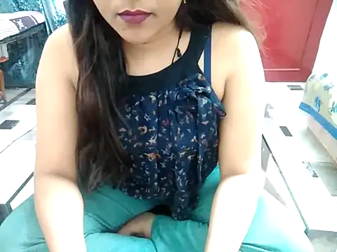 aarushi sharmaa online show from February 17, 4:04 pm