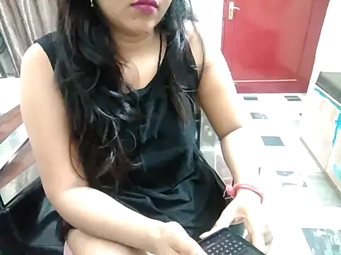 aarushi sharmaa online show from October 4, 12:25 pm