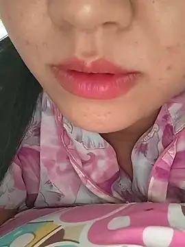 girldam95 online show from December 15, 4:39 am