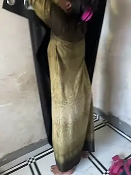 xyztopbeing online show from January 3, 6:44 am