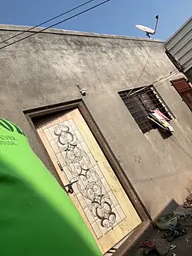 xyztopbeing online show from February 6, 3:37 am