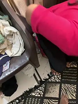 xyztopbeing online show from February 21, 6:26 pm