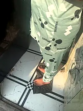 xyztopbeing online show from December 1, 3:11 am