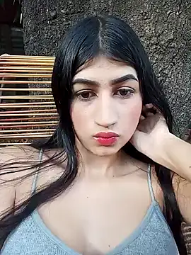 Julix A online show from January 17, 1:13 pm