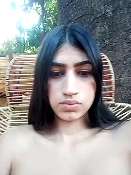 Julix A online show from January 21, 7:50 pm