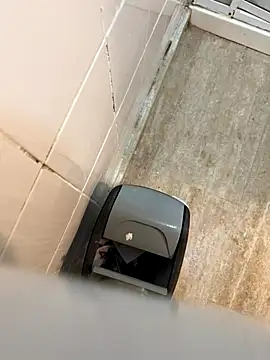 reelciii21 online show from September 24, 9:40 pm