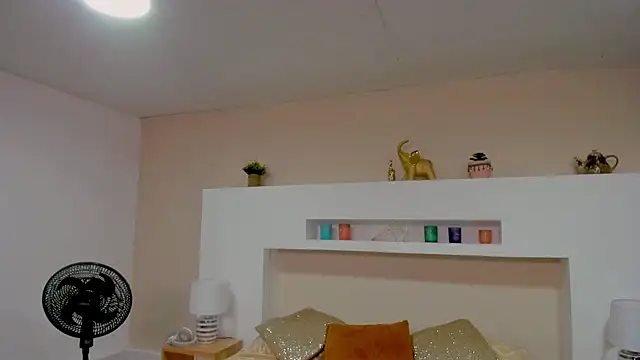 AnnieSkov online show from February 16, 3:48 pm