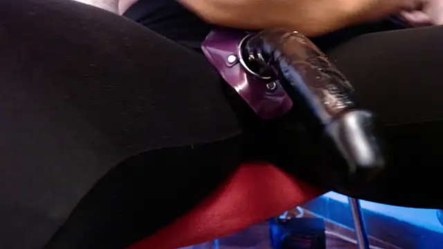 IvanaFetish online show from November 15, 9:43 pm