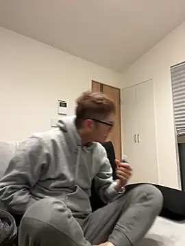 kensnb online show from December 25, 8:28 pm