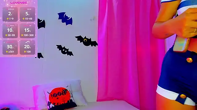 Natasha by online show from October 28, 1:58 pm