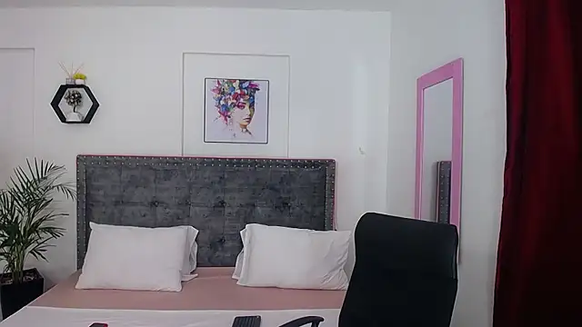 Amber hot22 online show from February 5, 7:53 pm