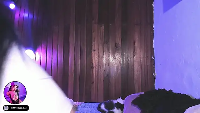 Alice woodville online show from November 18, 1:33 am