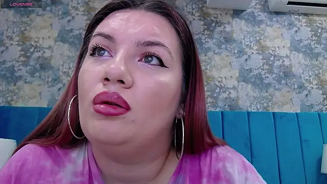 Snapshot of MelanieBrownn chatting on December 29, 7:28 am MelanieBrownn online show from December 29, 7:28 am