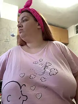 Snapshot of MelanieBrownn chatting on February 12, 5:47 am MelanieBrownn online show from February 12, 5:47 am