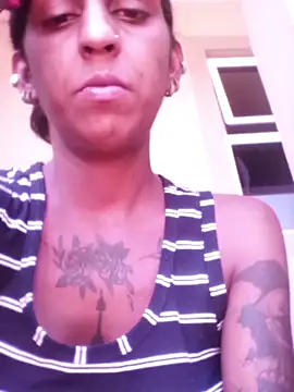 Snapshot of Temptressqeen chatting on February 4, 10:54 am Temptressqeen online show from February 4, 10:54 am