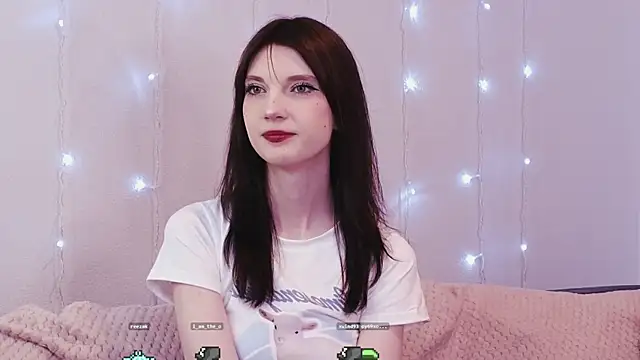 KimWilli online show from January 10, 7:11 pm