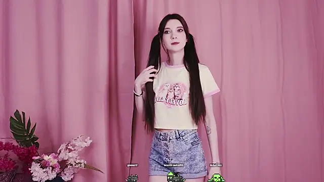 KimWilli online show from January 20, 7:14 pm