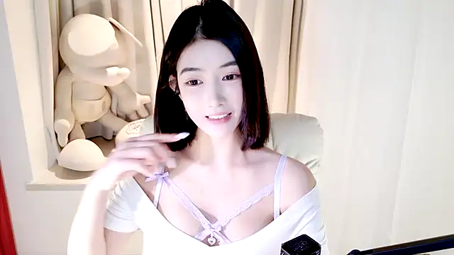 Snapshot of initial-lucky chatting on December 16, 1:22 pm initial-lucky online show from December 16, 1:22 pm