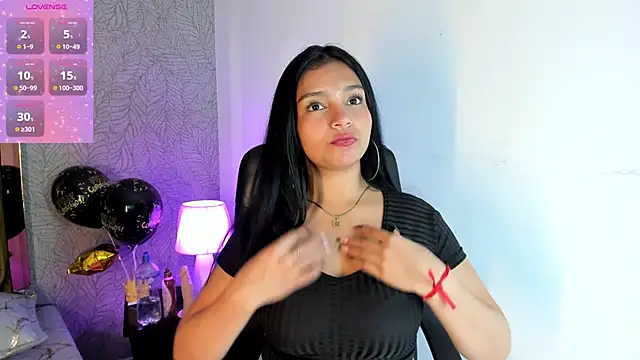 Snapshot of Candys_victoria chatting on October 9, 3:15 am Candys victoria online show from October 9, 3:15 am