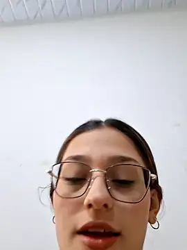 Snapshot of Ary-18 chatting on March 9, 1:48 pm Ary-18 online show from March 9, 1:48 pm