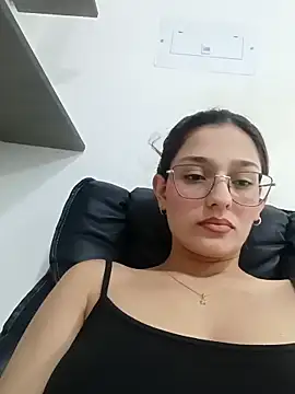 Snapshot of Ary-18 chatting on March 19, 1:37 pm Ary-18 online show from March 19, 1:37 pm