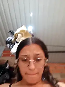 Snapshot of Ary-18 chatting on April 8, 1:44 pm Ary-18 online show from April 8, 1:44 pm