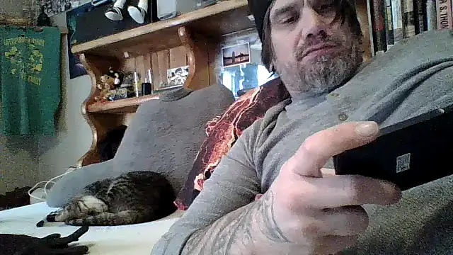 clitstitsandbongrips online show from December 3, 4:06 pm