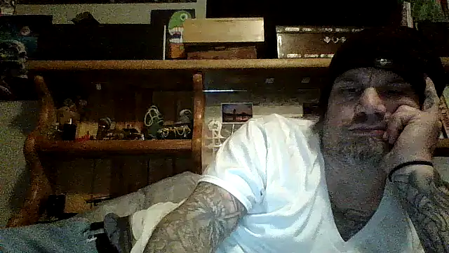 clitstitsandbongrips online show from December 11, 1:17 pm