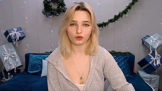 Snapshot of tendermeow chatting on December 19, 4:35 pm tendermeow online show from December 19, 4:35 pm