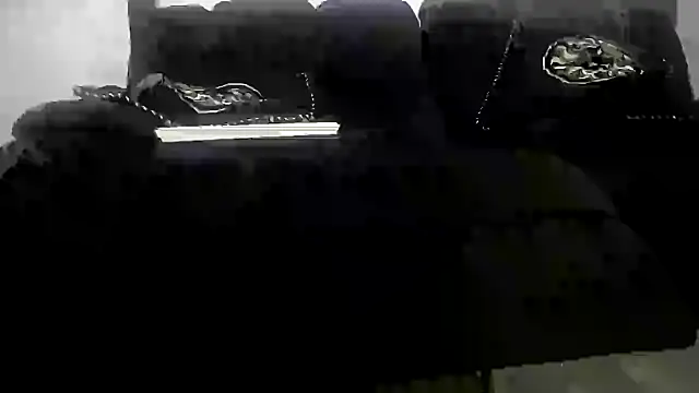 Niquitasparkles online show from November 13, 6:18 pm