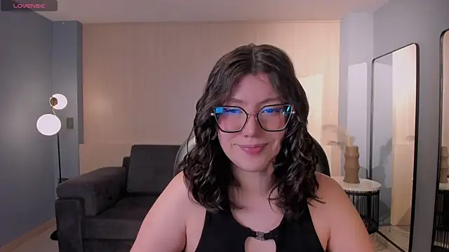 Snapshot of AmberFarrell chatting on July 6, 8:11 pm AmberFarrell online show from July 6, 8:11 pm