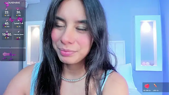 HannaPaola online show from October 18, 9:15 pm