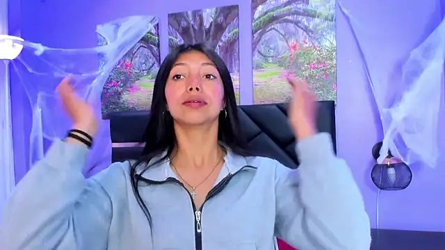 Snapshot of KimberlyVillaLobos chatting on November 10, 11:31 am KimberlyVillaLobos online show from November 10, 11:31 am