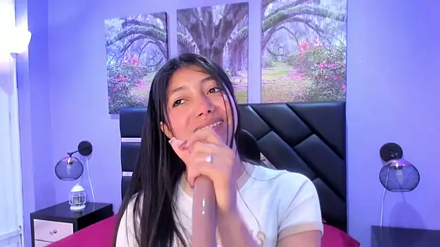 Snapshot of KimberlyVillaLobos chatting on November 18, 11:36 am KimberlyVillaLobos online show from November 18, 11:36 am