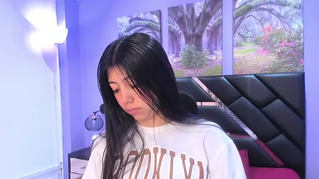 KimberlyVillaLobos online show from November 24, 11:32 am