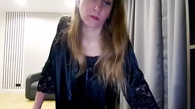 Daniella Lorente online show from February 2, 10:39 pm