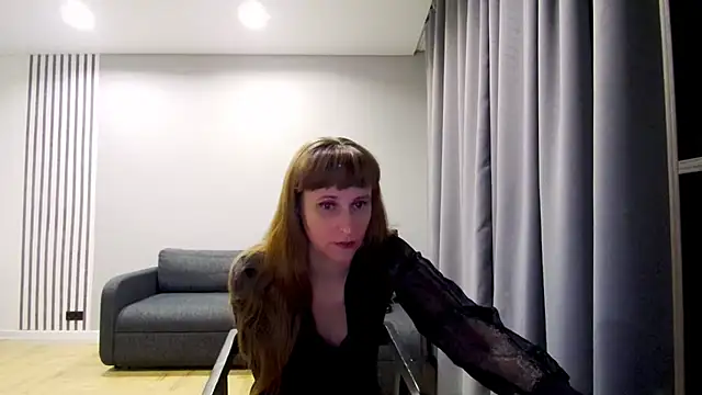 Daniella Lorente online show from February 14, 9:43 pm