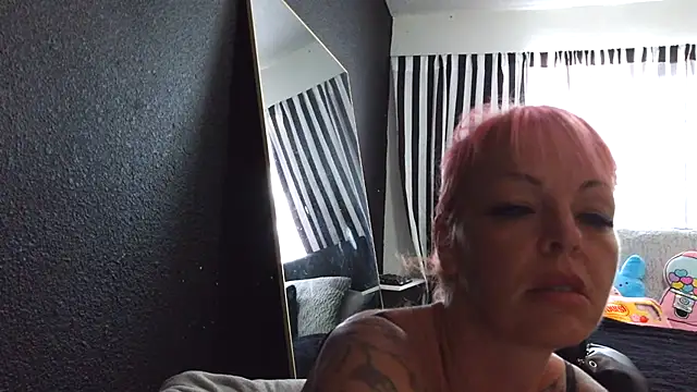 rileyraerhoads online show from September 27, 9:20 pm
