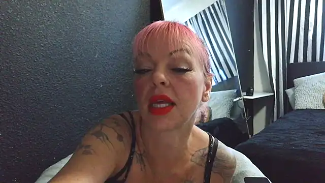 rileyraerhoads online show from September 30, 5:07 pm