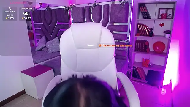 AliceWalker 11 online show from March 4, 8:16 pm