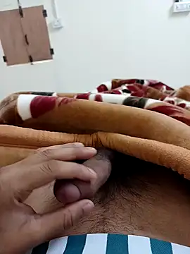 Pussy  1lover69 online show from December 3, 6:04 am