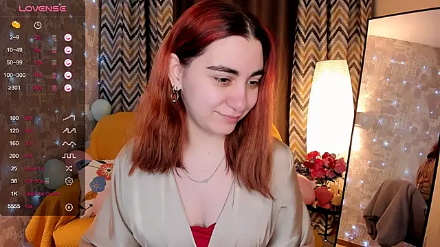 hannacheekss  online show from February 13, 2:18 am