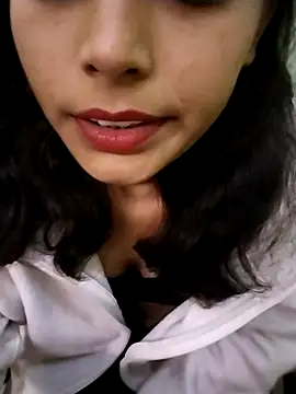 Snapshot of Sexy_Mushroom chatting on December 13, 8:47 pm Sexy Mushroom online show from December 13, 8:47 pm