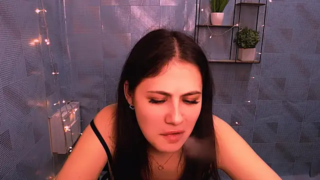 AliceSexyyy  online show from December 11, 10:27 pm