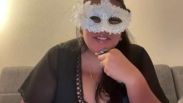 MashaCL online show from November 1, 5:15 pm