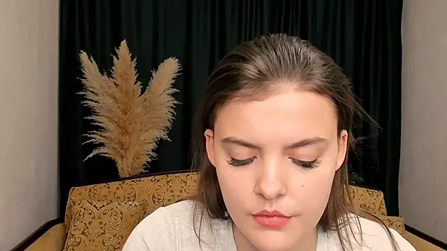 Snapshot of showmeparadise chatting on February 3, 12:47 pm showmeparadise online show from February 3, 12:47 pm