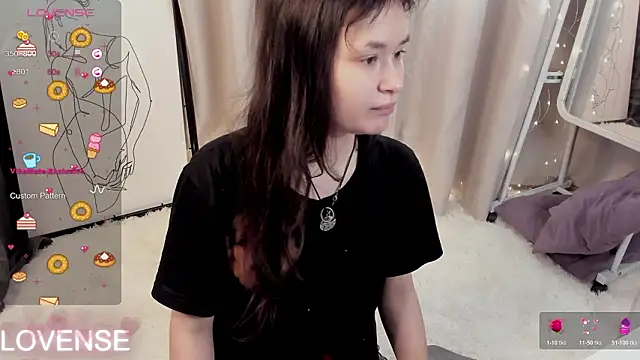 Emily Strikeee online show from March 16, 5:13 am