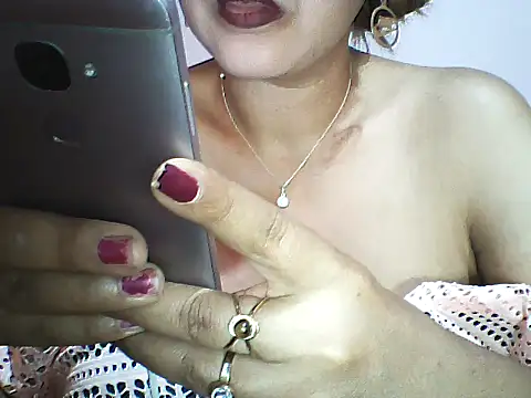 Snapshot of layanah12 chatting on January 4, 3:07 pm layanah12 online show from January 4, 3:07 pm